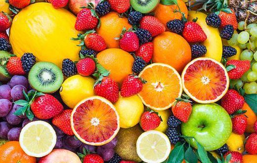 Eat lots of greens and fruits for good eye health [Pinterest]