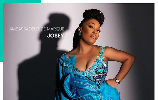 Josey est la nouvelle égérie de la marque HOLLANTEX