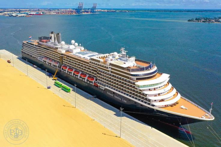 Le ZUIDERDAM au Port Autonome d'Abidjan