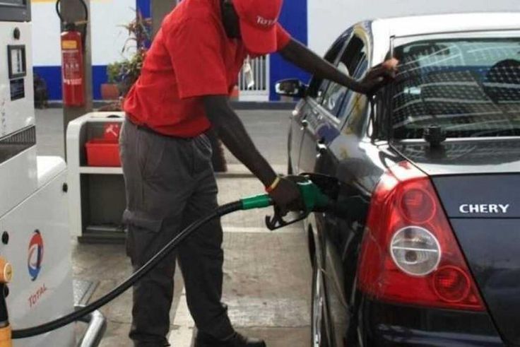 augmentation de l'essence de 40 FCFA