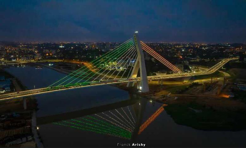 Le 5e pont, la nuit
