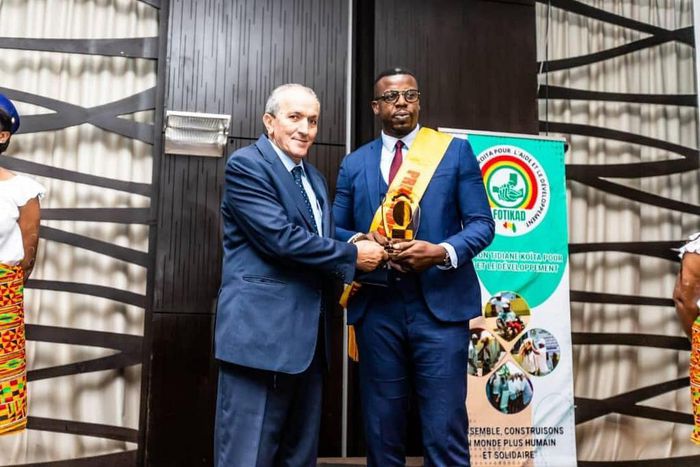 La célèbre personnalité Nomeledje Diby remporte deux prix au PADEL 2024