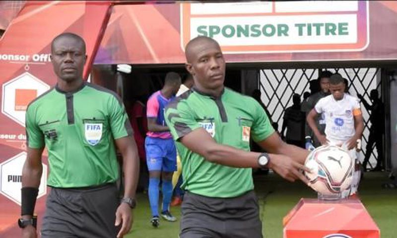 Arbitres pendant la CAN