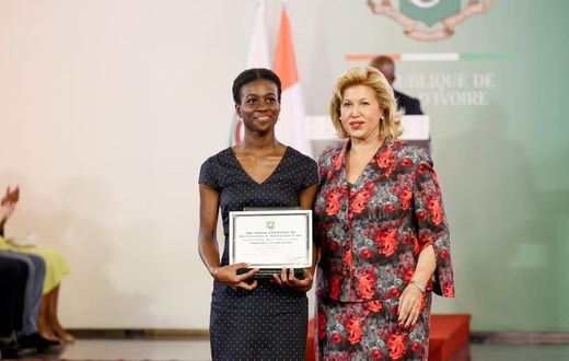 Eva Assi Mailys AKANDA et la Première Dame de Côte d'Ivoire