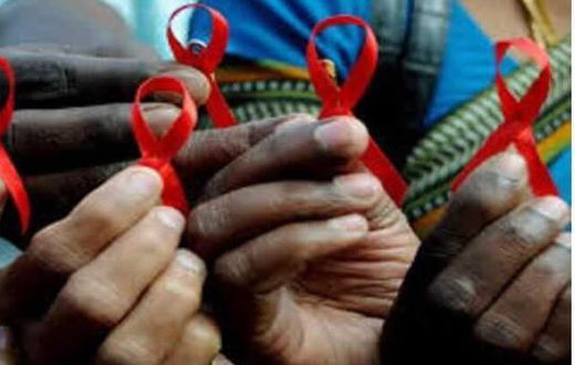 Le ruban rouge : lutte contre le VIH-SIDA
