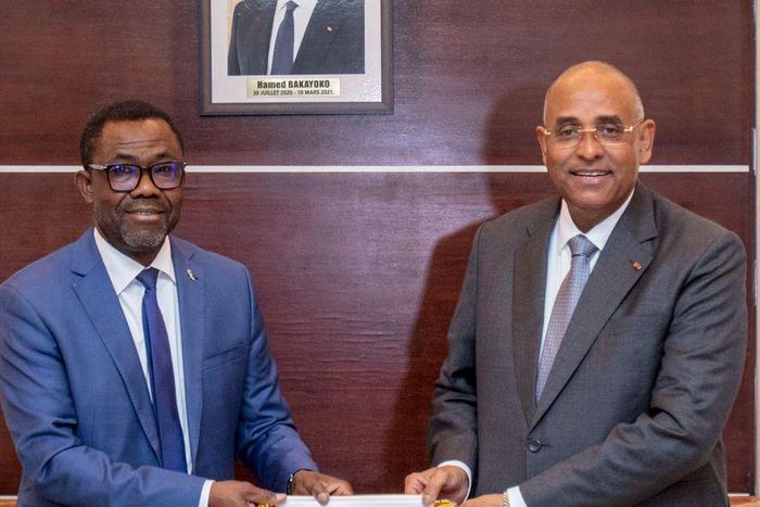 Le Secrétaire Général de la CAF et le Premier Ministre ivoirien