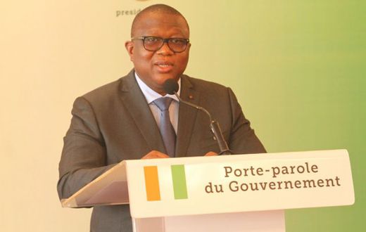 Le gouvernement ivoirien réagit aux propos de Macron : "Nous ne sommes pas concernés"