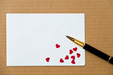 Couples à distance : 5 idées pour une Saint-Valentin inoubliable malgré les kilomètres