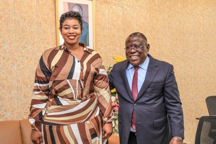 72 heures après la demande de son départ, Naya  Zamblé renoue avec le groupe parlementaire RHDP