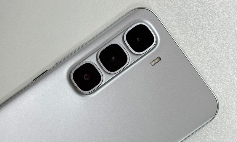 Le  HOT 60 PRO+ est disponible depuis le 14 juillet 2025