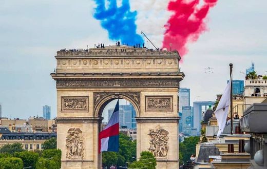 Pourquoi dit-on "fête nationale" en France et "fête de l’indépendance" en Côte d’Ivoire ?