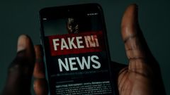 Un smartphone contenant une fausses informations