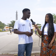 Carmelle Niamké interroge deux hommes à l'Université de Cocody sur le féminisme
