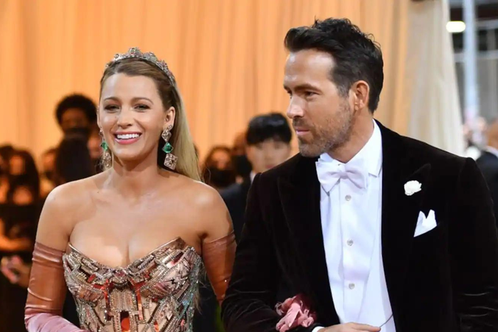 Blake Lively et Ryan reynolds sur le tapis rouge du Met Gala 2022