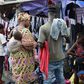 Marché de friperie à Abidjan