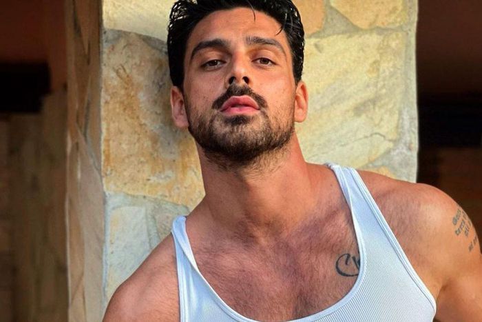 Michele Morrone est Massimo Torricelli dans 365 jours