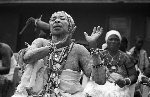 Ces sociétés secrètes ivoiriennes existantes avant la colonisation