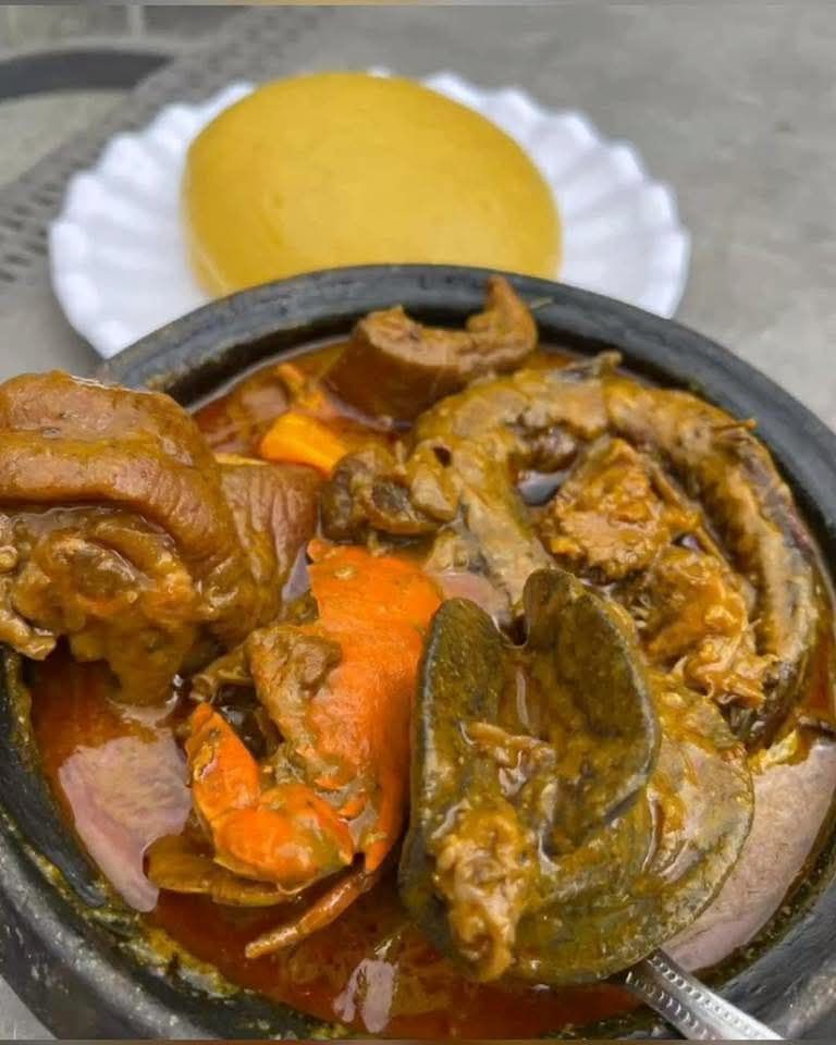 6 Plats Ivoiriens que tu dois forcément gouter : Un Voyage au Cœur des Saveurs Ivoiriennes