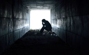 Soutenir sans juger : être présent pour une personne en dépression
