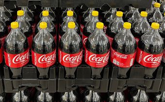 Coca-Cola bottles with yellow caps indicate that they are kosher, or fit, for consuming on the Jewish holiday of Passover.Talia Lakritz/Business Insider