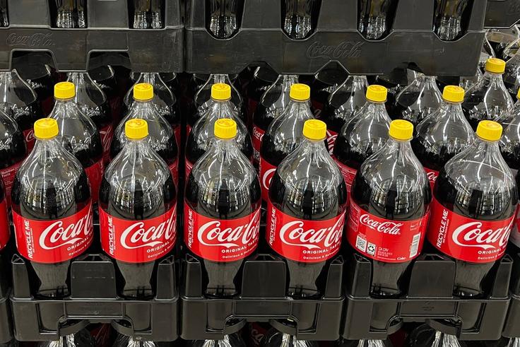 Coca-Cola bottles with yellow caps indicate that they are kosher, or fit, for consuming on the Jewish holiday of Passover.Talia Lakritz/Business Insider