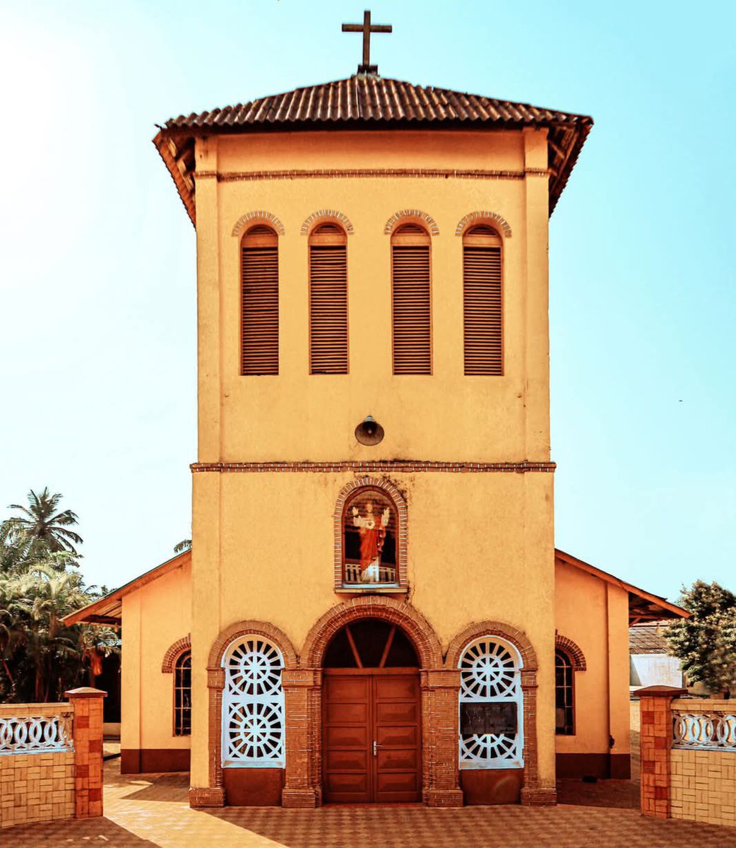 L’architecture religieuse en Côte d’Ivoire : Vers une réappropriation de l’espace sacré