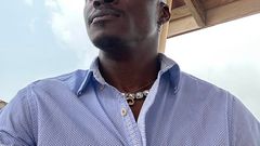 Debordo Leekunfa tourne la page 'Viviane' et se concentre sur sa carrière