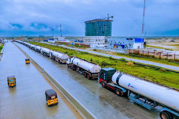 NPPC sends 300 trucks to lift petrol from Dangote Refinery, Lagos clears traffic [X:@nnpclimited]