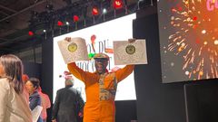 Axel Emmanuel et ces 2 trophées