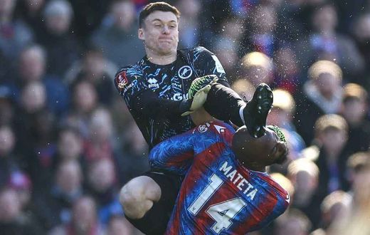 Mateta rushed to hospital after dangerous tackle by goalkeeper in FA Cup