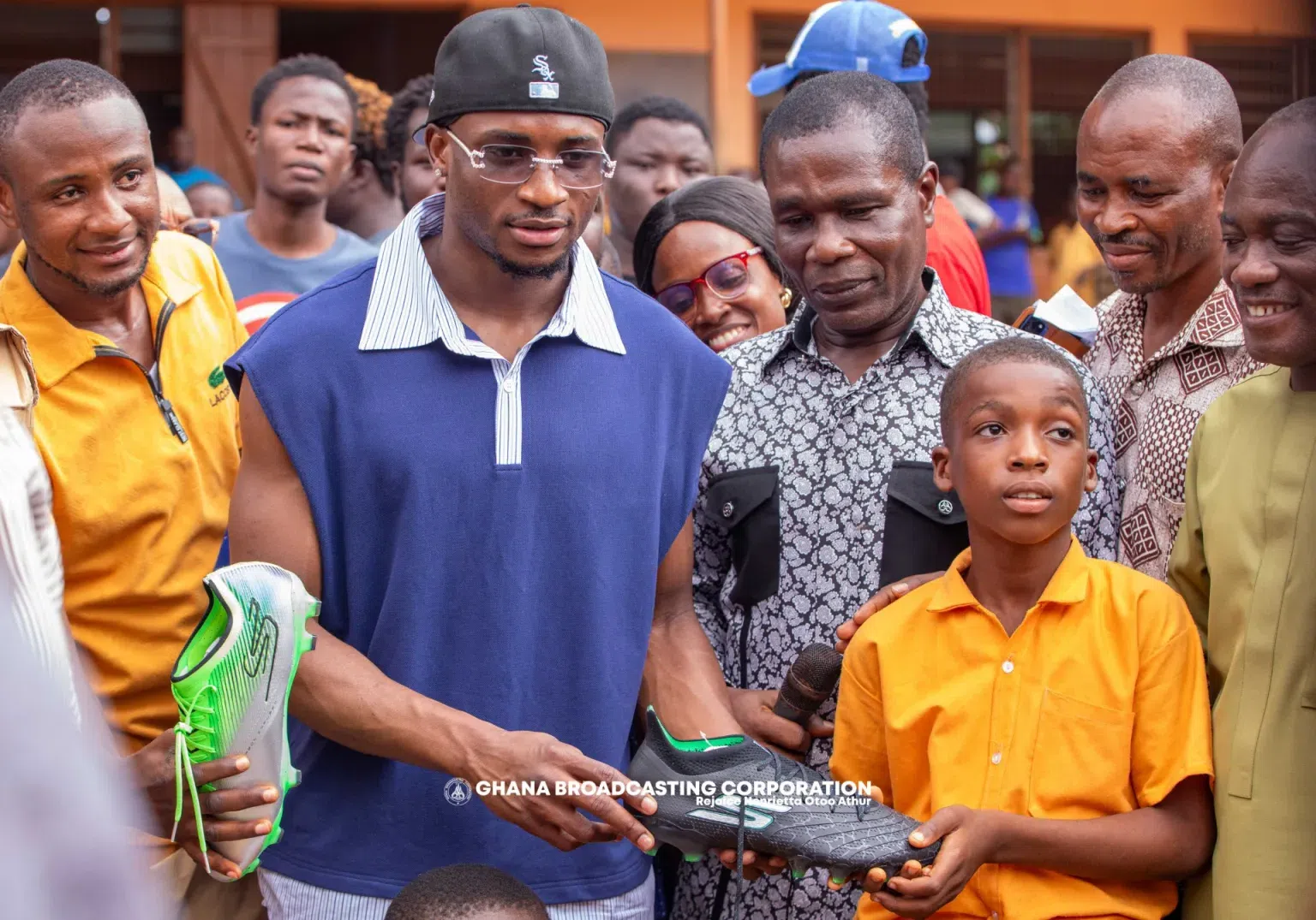 Kudus donates books, sports kits to Nima Basic 1, urges students to prioritize education