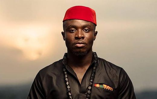 Fuse ODG rocks Ghanaian outfit