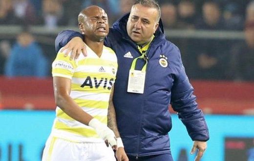 ___9144683___2018___11___27___23___ayew-injury-1