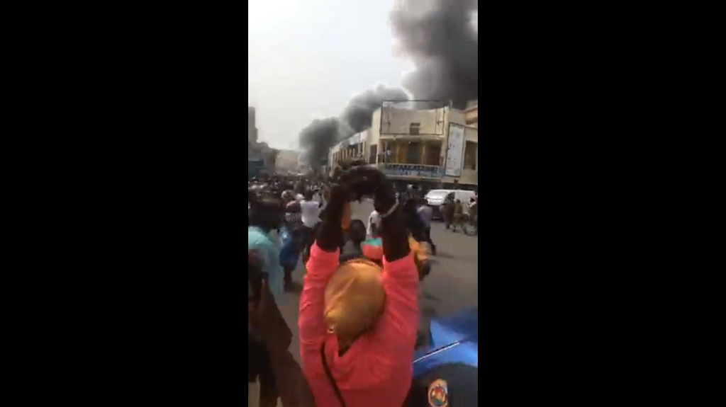 Fire guts shops at Makola