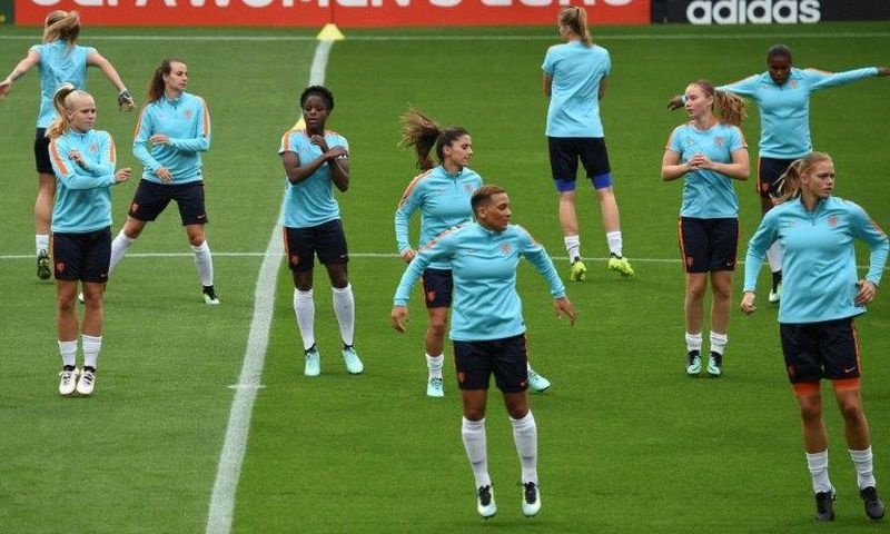 Netherlands' football team attends a training session at FC Twente stadium in Enschede, on August 2, 2017 on the eve of the UEFA Women's Euro 2017 match against England