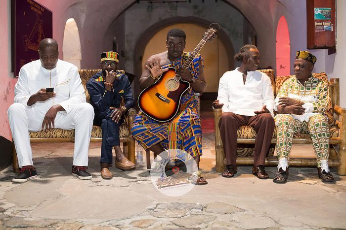Kumi Guitar features Nana Ampadu, Pat Thomas, Zapp Mallet & Charles Amoah in “Dreams” video