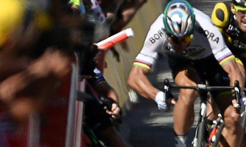 Slovakia's Peter Sagan (right) and Britain's Mark Cavendish (left) clash near the finishing line of the fourth stage of the Tour de France on July 4, 2017