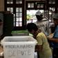 Ballot boxes were being set up at polling stations in Antananarivo on the eve of the presidential elections