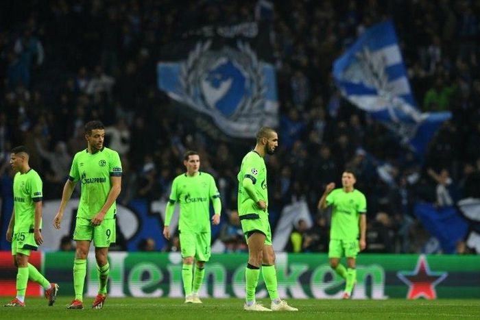 Schalke players were booed by their own fans after the defeat at Porto, despite qualifying for the last 16 of the Champions League