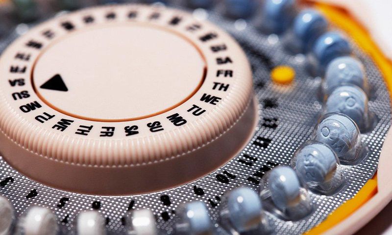 guy tweets about birth control