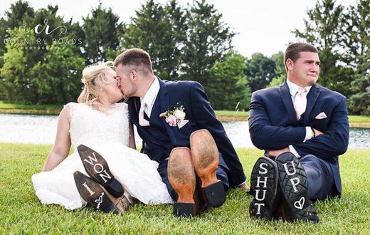 ___6896425___https:______static.pulse.com.gh___webservice___escenic___binary___6896425___2017___6___25___17___couple-recreated-wedding-engagement-photos-with-third-wheel_1