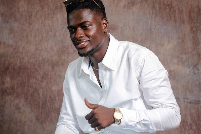 Blakk Waila - Tsi Obenke Mi (Come Closer)