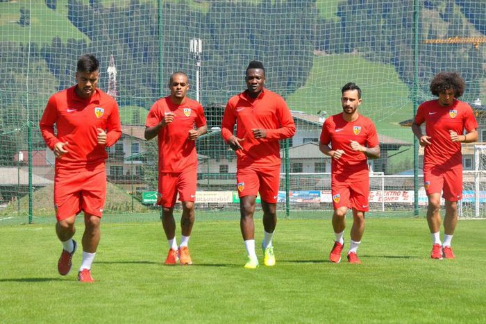 ___7027855___https:______static.pulse.com.gh___webservice___escenic___binary___7027855___2017___7___21___14___Gyan-1