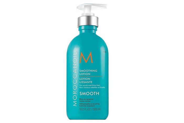 ___6911671___https:______static.pulse.com.gh___webservice___escenic___binary___6911671___2017___7___6___1___tame-frizzy-hair-moroccanoil-smoothing-lotion_1