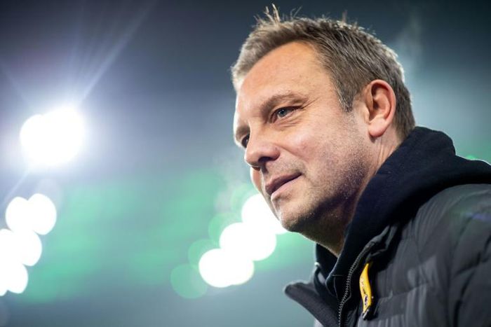 Hanover 96's head coach Andre Breitenreiter has slashed his team's Christmas break to just three days after they failed to meet his target of four points from their last two league games.