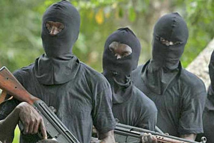 “We’re coming back O! Goodluck” – Angry robbers leave note for absent target