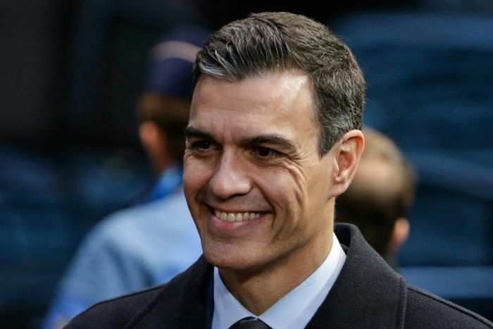 Spain's Prime Minister Pedro Sanchez was to hold his first meeting with the head of the regional government of Catalonia since July as separatist groups pile on the pressure with protests