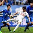 Alexandre Pato (C) of Tianjin Quanjian fighting for the ball during the Chinese Super League match against Guangzhou R&F in Guangzhou, in southern China's Guangdong province, on March 4, 2017