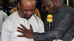 Prophet Badu Kobi praying for Daddy Lumba