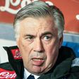 Bottom club Chievo took a point from Carlo Ancelotti's Napoli.